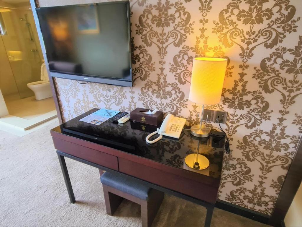 Merdeka Hotel Kluang Extérieur photo